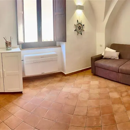 Il Mare Nel Pozzo: Historic Center, Steps From Bed & Breakfast Sperlonga
